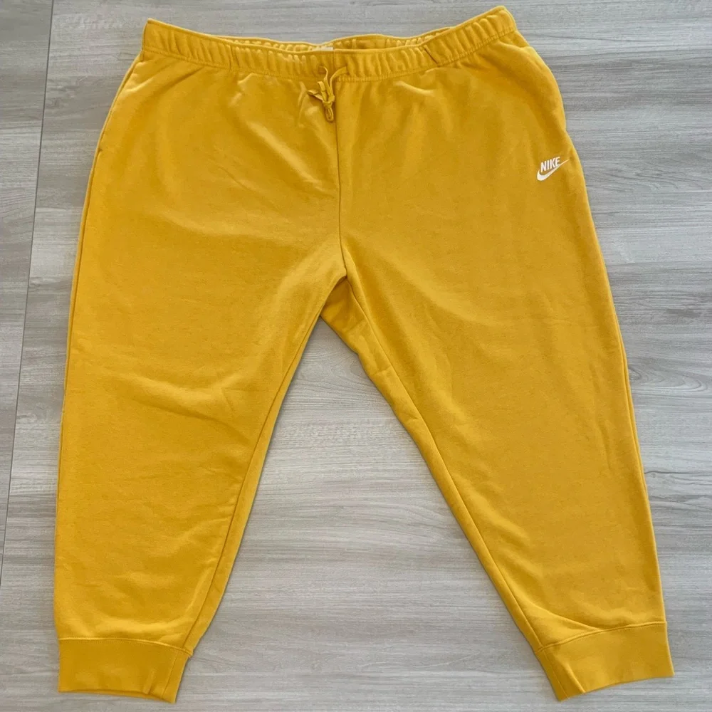 Nike Women’s Sportswear Knit Joggers Pants‎ Yellow Mid Rise 3XL DV5085-752